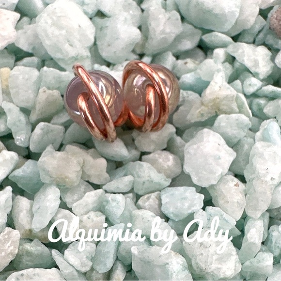 PEACH MOONSTONE TINY COPPER STUDS - Picture 1 of 1